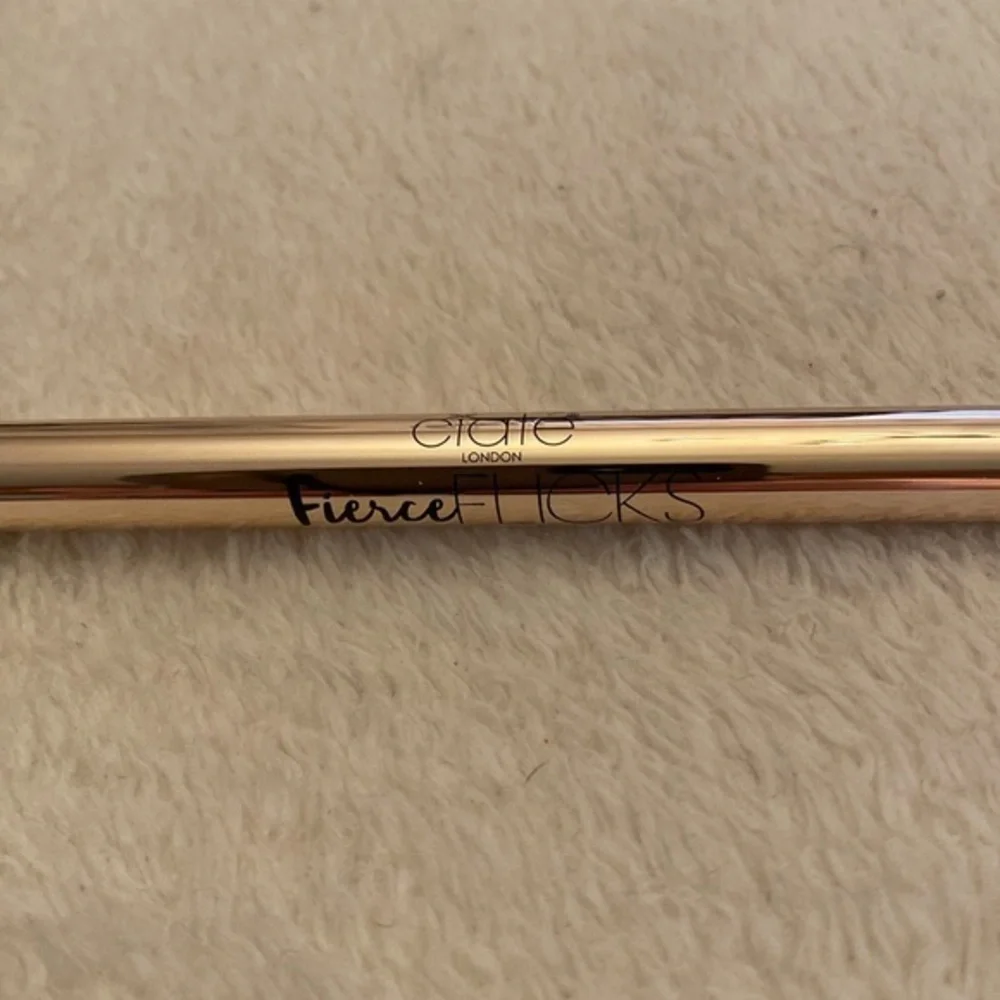 Babe Lash Curler , Qveen Bow Down‎ Brow Glue, Fierce Flicks Flip Liquid Liner